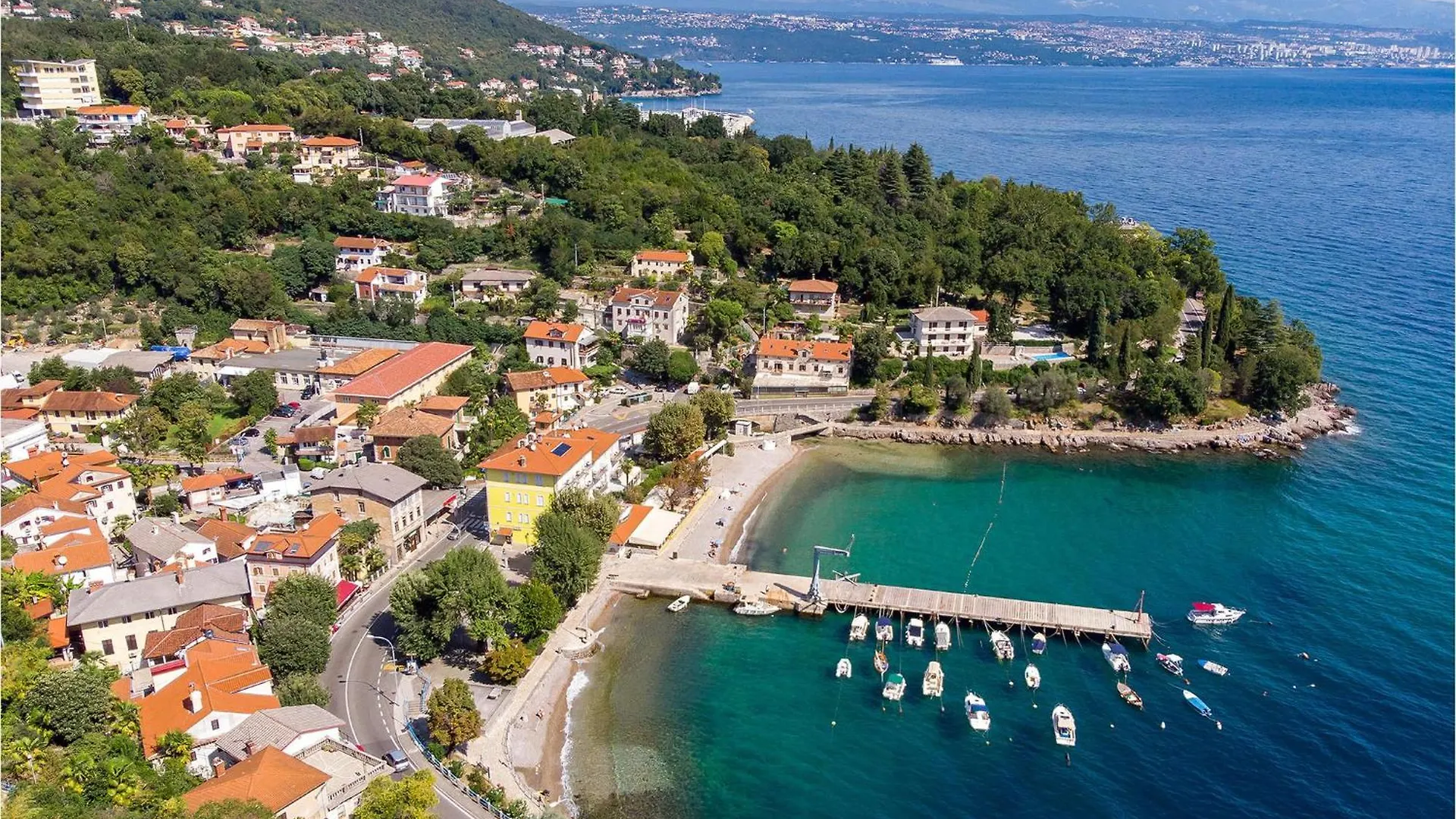 2 Bedroom Gorgeous Apartment In Lovran Croatia