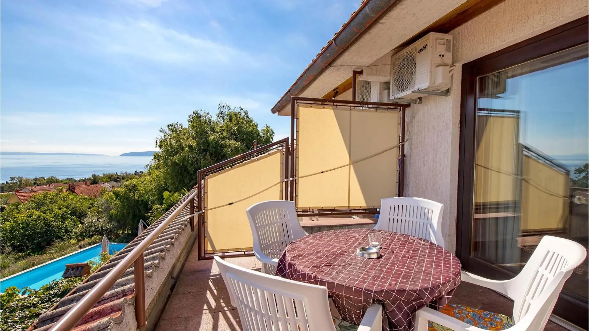 2 Bedroom Gorgeous Apartment In Lovran