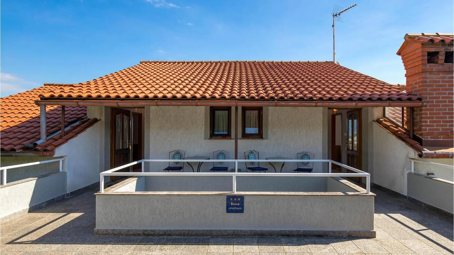 2 Bedroom Gorgeous Apartment In Lovran